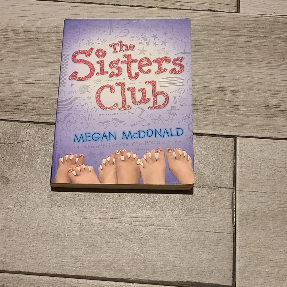🦔Megan McDonald The Sisters Club paperback🧁